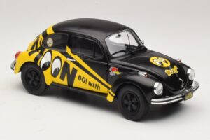 Volkswagen Beetle 1303 Go with Moon Solido 1:18 S1800519 Métal Moulé — image 6 sur 8