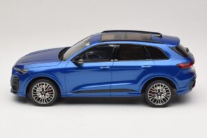 Audi SQ5 FY TFSI Ultra Bleu Otto 1:18 OT1281 Résine — image 3 sur 6