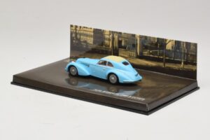 Alfa Romeo 8C 2900B Lungo Bleu Clair Minichamps 1:43 436120420 Métal Moulé — image 3 sur 5