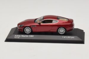 Aston Martin DB9 Rouge Métallisé Minichamps 1:43 400137340 Métal Moulé