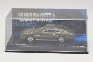Aston Martin DBS On Her Majesty's Secret Service Minichamps 1:43 436137600 Métal Moulé — image 4 sur 5