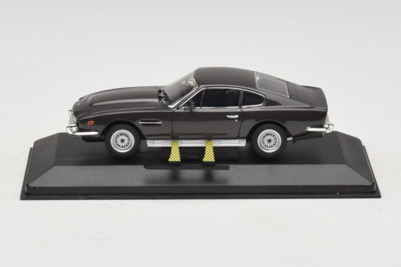 Aston Martin DBS On Her Majesty's Secret Service Avec Skis Minichamps 1:43 436137600-P1 Métal Moulé