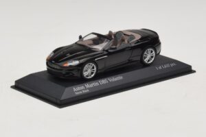 Aston Martin DBS Volante Noir Métallisé Minichamps 1:43 400137930 Métal Moulé — image 2 sur 4
