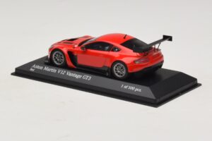 Aston Martin V12 Vantage GT3 Rouge Minichamps 1:43 4371121392 Métal Moulé — image 3 sur 4