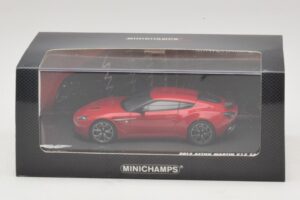 Aston Martin V12 Zagato Rouge Minichamps 1:43 437137220 Métal Moulé — image 5 sur 5