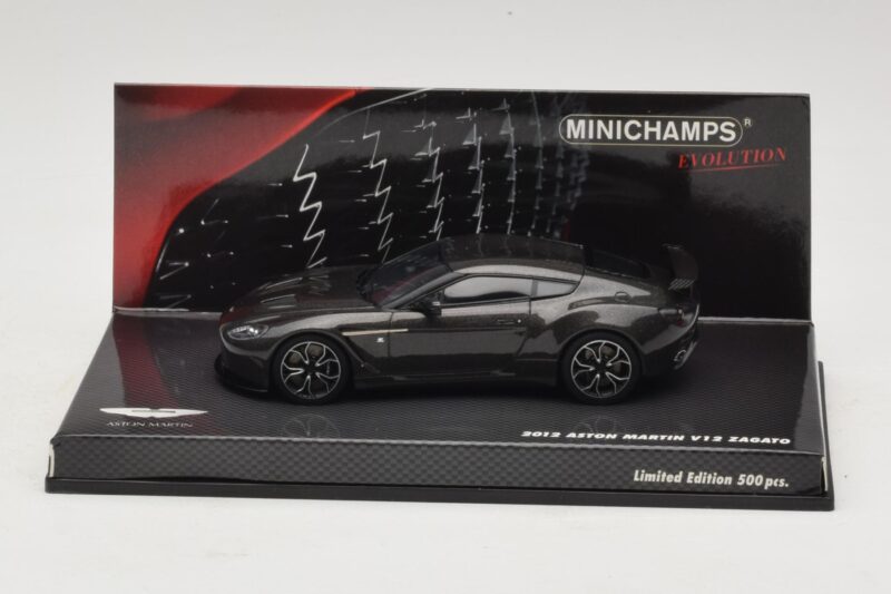 Aston Martin V12 Zagato Scintilla Silver Minichamps 1:43 Aston Martin V12 Zagato Scintilla Silver Minichamps 1:43 437137221 Métal Moulé