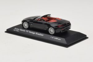 Aston Martin V8 Vantage Roadster Noir Métallisé Minichamps 1:43 400137431 Métal Moulé — image 3 sur 4