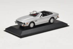 Aston Martin V8 Volante Argent Minichamps 1:43 400137601 Métal Moulé — image 2 sur 4