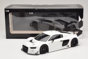 Audi R8 LMS Ultra Blanc 2015 Minichamps 1:18 153151100 Métal Moulé — image 6 sur 6