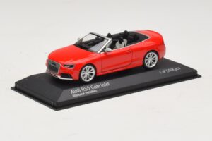 Audi RS5 B8 Cabriolet Rouge Minichamps 1:43 410011230 Métal Moulé — image 2 sur 4