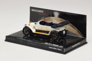 Audi Typ A Phaeton Blanc Bleu Minichamps 1:43 437019032 Métal Moulé — image 3 sur 5