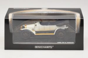 Audi Typ A Phaeton Blanc Bleu Minichamps 1:43 437019032 Métal Moulé — image 5 sur 5