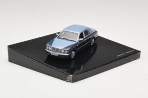 Bentley Arnage R Fountain Meteor Minichamps 1:43 BL385 Métal Moulé — image 2 sur 4