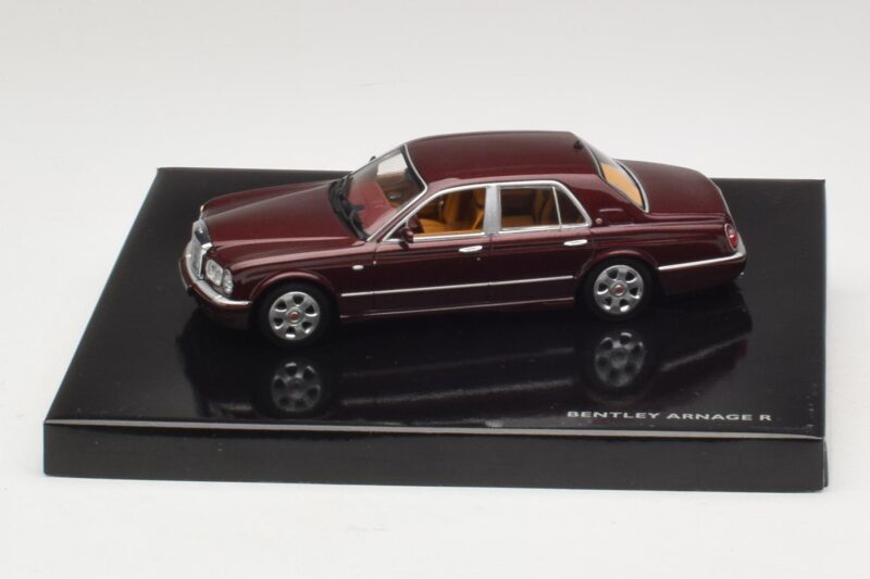 Bentley Arnage R Sunset Red Minichamps 1:43 Bentley Arnage R Sunset Red Minichamps 1:43 BL330 Métal Moulé
