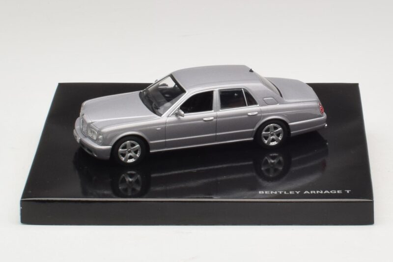 Bentley Arnage T Silver Tempest Minichamps 1:43 Bentley Arnage T Silver Tempest Minichamps 1:43 BL326 Métal Moulé