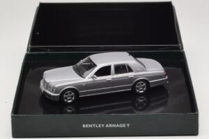 Bentley Arnage T Silver Tempest Minichamps 1:43 BL326 Métal Moulé — image 4 sur 4