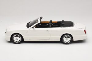 Bentley Azure Glacier White Boîte De Remplacement Minichamps 1:18 100139502-R1 Métal Moulé — image 4 sur 8