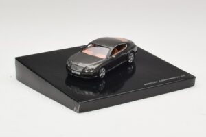 Bentley Continental GT Cypress Green Minichamps 1:43 BL312 Métal Moulé — image 2 sur 4