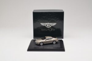 Bentley Continental GT Light Bronze Metallic Minichamps 1:43 BL834 Métal Moulé — image 3 sur 4