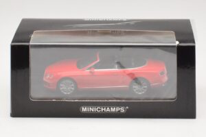 Bentley Continental GTC Speed Rouge Minichamps 1:43 436139061 Métal Moulé — image 4 sur 4