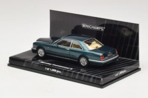 Bentley Continental R Vert Métallisé Minichamps 1:43 436139921 Métal Moulé — image 3 sur 4