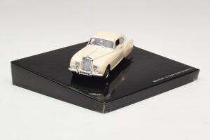 Bentley R-Type Continental Ivoire Minichamps 1:43 BL426 Métal Moulé — image 2 sur 4