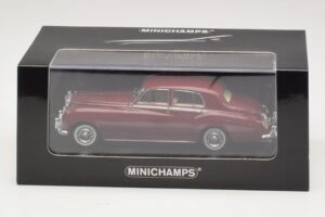 Bentley S2 Standard Saloon Rouge Minichamps 1:43 436139951-O1 Métal Moulé — image 4 sur 4