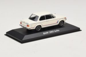 BMW 2002 Turbo Blanc Maxichamps 1:43 940022201 Métal Moulé — image 2 sur 4