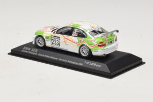 BMW 320i E46 #233 A. Priaulx / J. Muller Schubert Motorsport VLN Nurburgring 2005 Minichamps 1:43 400052433 Métal Moulé — image 3 sur 4
