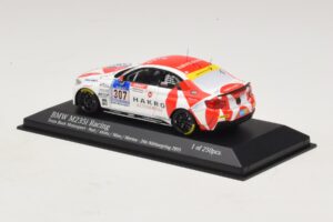 BMW M235i Bong Motorsport #307 Nett / Akata 24 Hours of Nurburgring 2015 Minichamps 1:43 437152507 Métal Moulé — image 3 sur 4