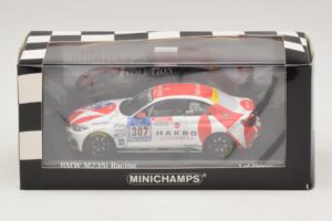 BMW M235i Bong Motorsport #307 Nett / Akata 24 Hours of Nurburgring 2015 Minichamps 1:43 437152507 Métal Moulé — image 4 sur 4