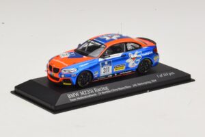 BMW M235i Team Medienkraftwerk #311 Di Martino / Olivo 24 Hours of Nurburgring 2014 Minichamps 1:43 437142411 Métal Moulé — image 2 sur 4