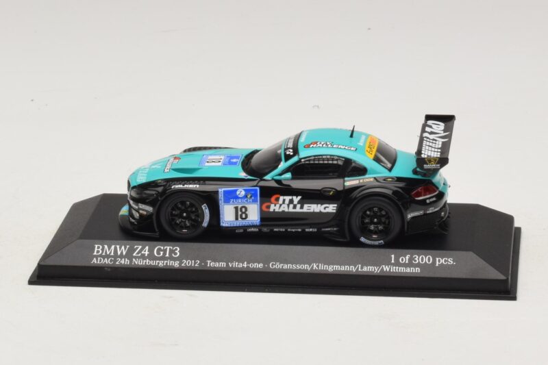 BMW Z4 GT3 Vita4One #18 Goransson / Klingmann 24 Hours of Nürburgring 2012 Minichamps 1:43 437122918 Métal Moulé