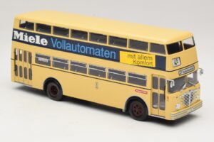 Bussing D2U Heckturen Miele Minichamps 1:43 439071086 Métal Moulé — image 4 sur 6