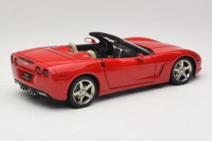 Chevrolet Corvette C6 Cabriolet Rouge AUTOart 1:18 71221 Métal Moulé — image 3 sur 8