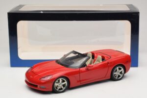 Chevrolet Corvette C6 Cabriolet Rouge AUTOart 1:18 71221 Métal Moulé — image 8 sur 8