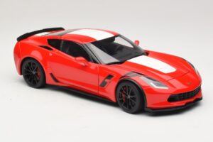 Chevrolet Corvette C7 Grand Sport Rouge avec Rayures Blanches AUTOart 1:18 71274 Composite — image 6 sur 8