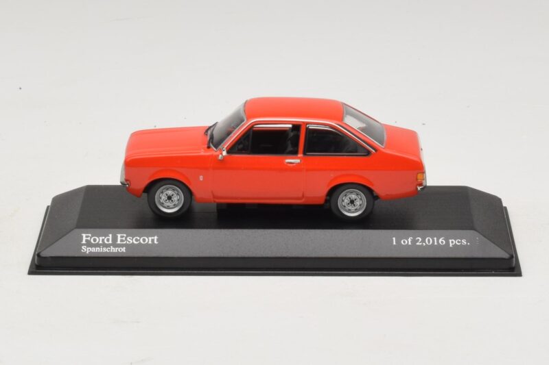 Ford Escort Mk2 Spanish Red Minichamps 1:43 Ford Escort Mk2 Spanish Red Minichamps 1:43 400084100 Métal Moulé