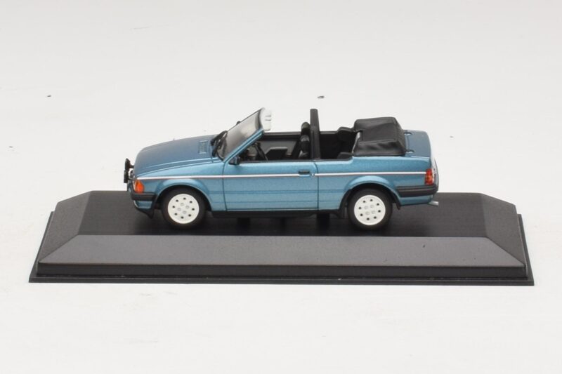 Ford Escort Mk3 Cabriolet Bleu Métallisé Minichamps 1:43 400085030 Métal Moulé