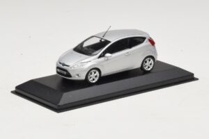 Ford Fiesta Mk7 Moondust Silver Metallic Minichamps 1:43 403088003 Métal Moulé — image 2 sur 4