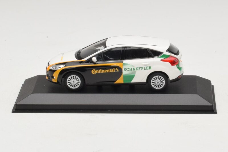 Ford Focus Voiture Technologique à Essence Continental Schaeffler Boîte de Remplacement Minichamps 1:43 Ford Focus Voiture Technologique à Essence Continental Schaeffler Boîte de Remplacement Minichamps 1:43 AB65A-R1 Métal Moulé