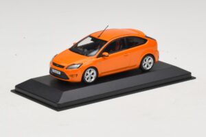 Ford Focus ST Mk2 Electric Orange Minichamps 1:43 400087302 Métal Moulé — image 2 sur 4