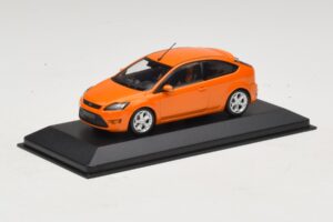 Ford Focus ST Mk2 Electric Orange Boîte de Remplacement Minichamps 1:43 400087302-R1 Métal Moulé — image 2 sur 4
