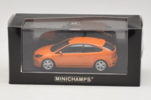 Ford Focus ST Mk2 Electric Orange Boîte de Remplacement Minichamps 1:43 400087302-R1 Métal Moulé — image 4 sur 4