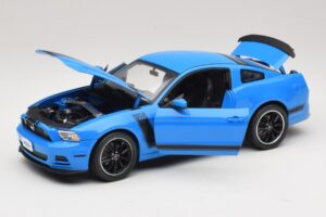 Ford Mustang Boss 302 S197 Bleu Shelby Collectibles 1:18 25414S Métal Moulé — image 2 sur 8