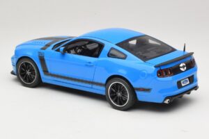 Ford Mustang Boss 302 S197 Bleu Shelby Collectibles 1:18 25414S Métal Moulé — image 7 sur 8