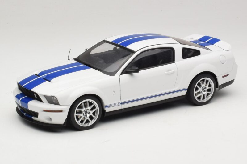 Ford Shelby Cobra GT500 Concept Blanc avec Rayure Bleue AUTOart 1:18 73052 Métal Moulé