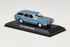Ford Taunus TC Turnier Blue Metallic Maxichamps 1:43 940081311 Métal Moulé — image 3 sur 4