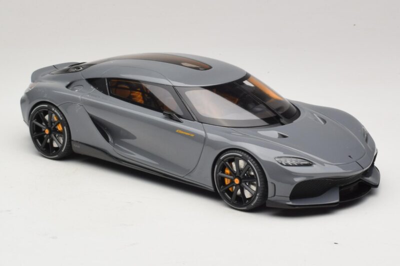 Koenigsegg Gemera Gris GT Spirit 1:18 Koenigsegg Gemera Gris GT Spirit 1:18 GT374 Résine
