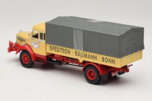 Krupp Titan Camion Plateau Baumann Bonn Minichamps 1:43 439069025 Métal Moulé — image 5 sur 6